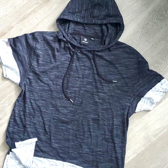 🔥🖤Akademiks hooded shirt - Picture 2 of 3